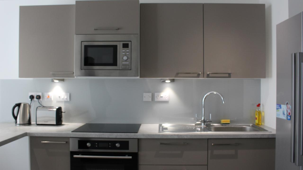 Peace Apartments - Luton Luton  Dış mekan fotoğraf