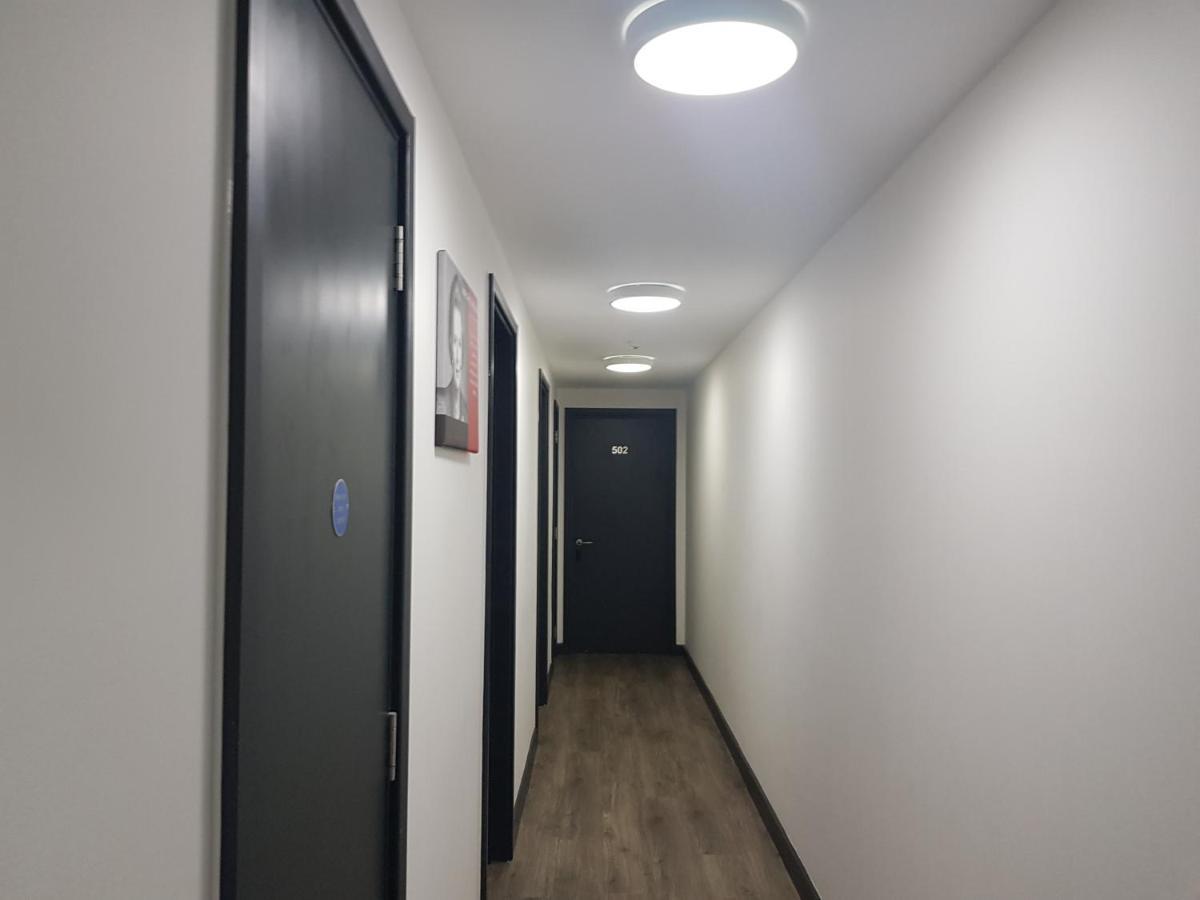 Peace Apartments - Luton Luton  Dış mekan fotoğraf